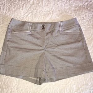 White House Black Market shorts with cuff